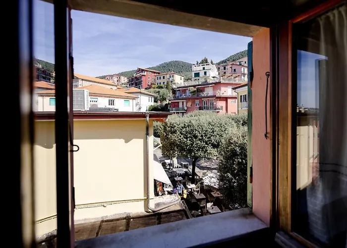 5 Terre, Tellaro: Casa Del Poeta Tellaro