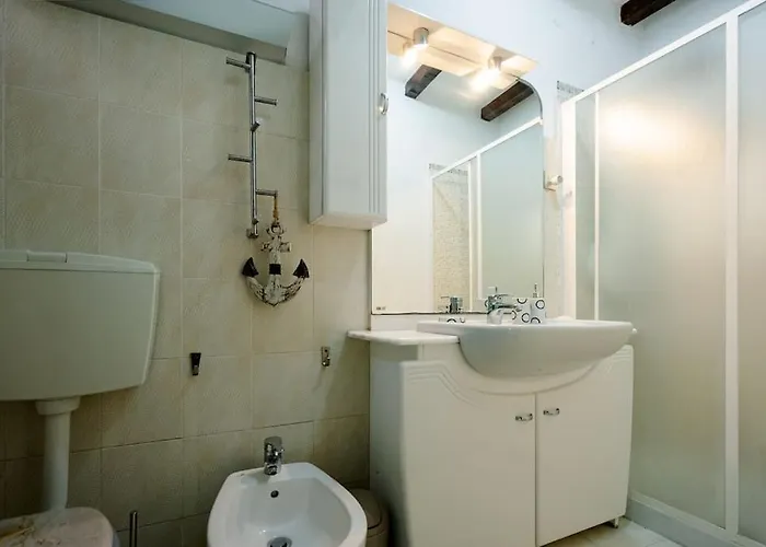 5 Terre, Tellaro: Casa Del Poeta Feriehus