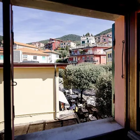 Tellaro, Casa Del Poeta Телларо