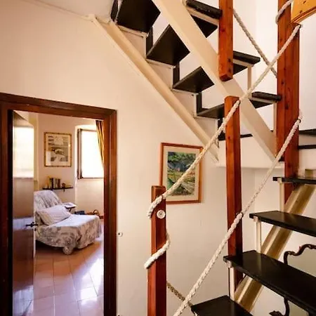 Tellaro, Casa Del Poeta * Телларо