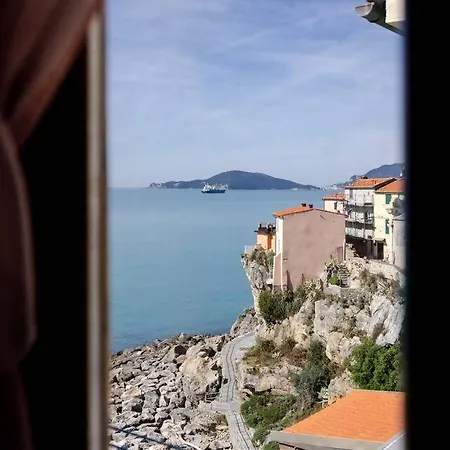 5 Terre, Tellaro: Casa Del Poeta